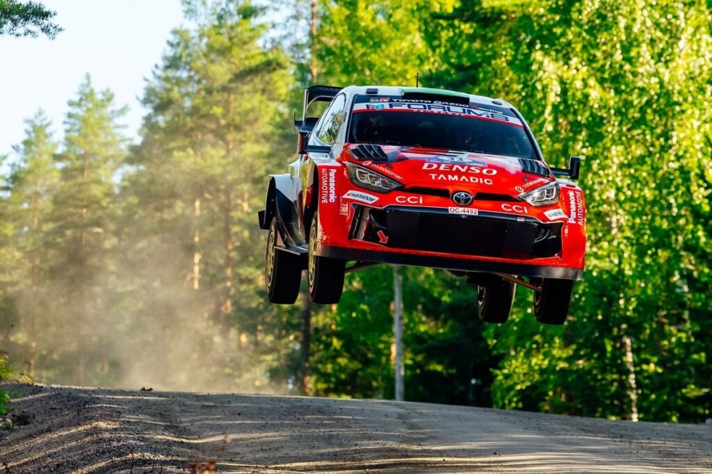 Evans rolls out of victory fight with Ogier