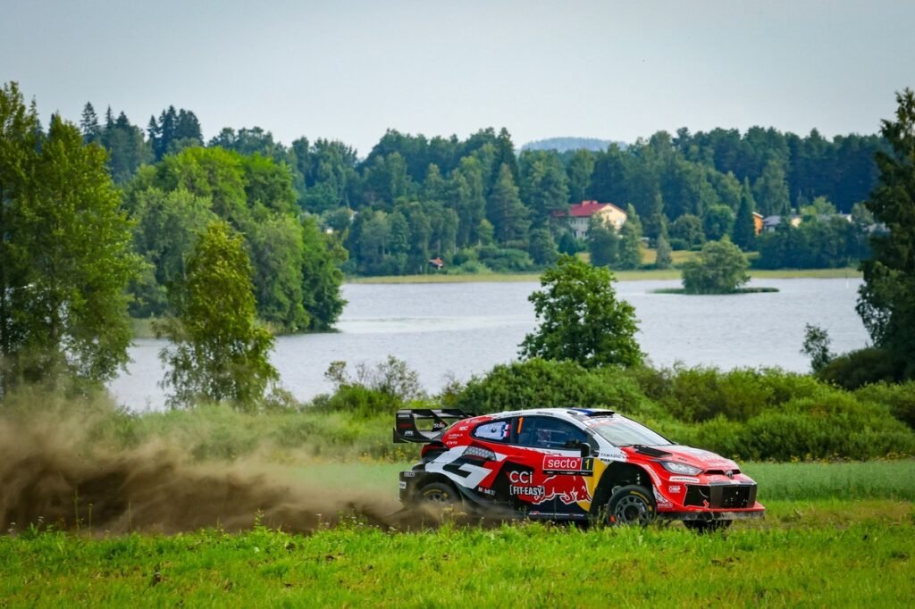 Ogier commits to contest all remaining WRC rounds in bid for 10th title