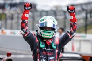 Fukuzumi gifted victory over Fraga by safety car drama