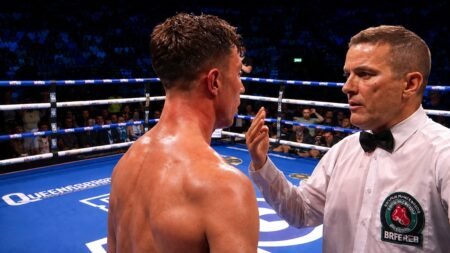 Mark Chamberlain Stops Pierce O’Leary After Wild Fight In Dublin