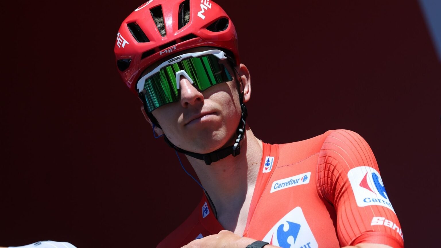 Tadej Pogačar undergoes successful clavicle surgery after Vuelta a España crash
