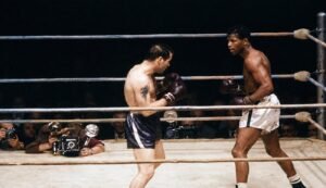 Ray Robinson’s Hard-Fought Night Against Bobo Olson in San Francisco