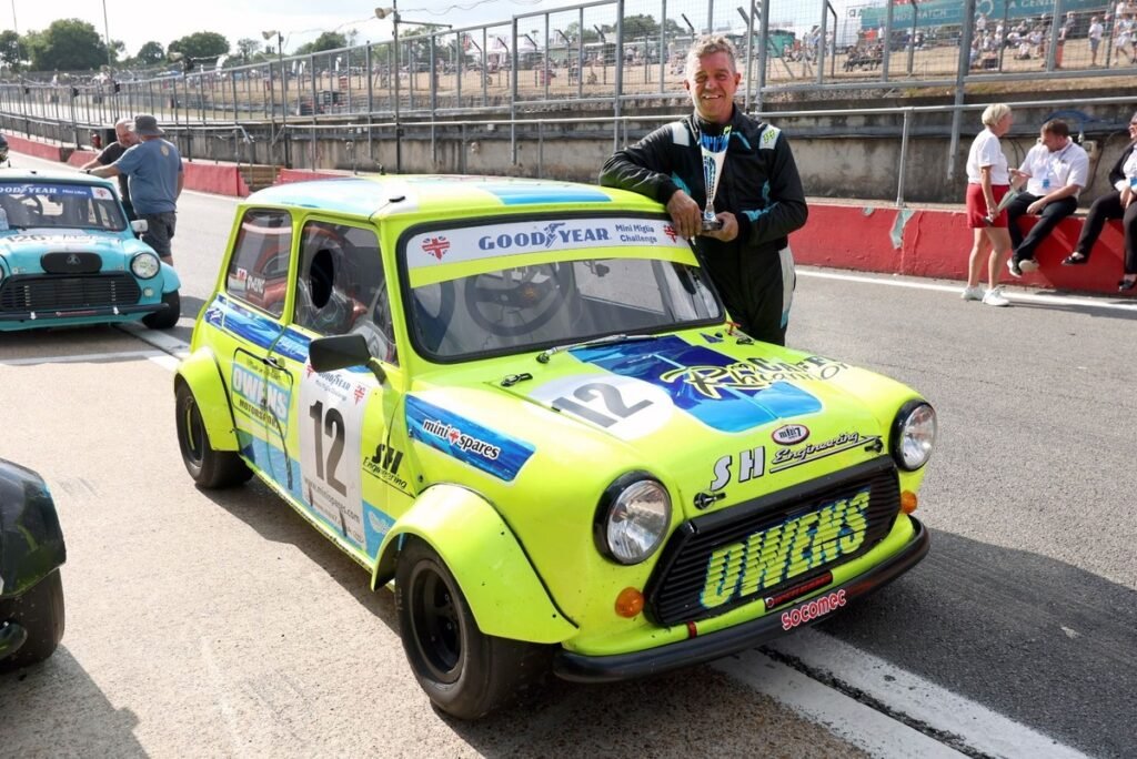 Plenty of Owens family success during entertaining Brands Hatch Mini Festival