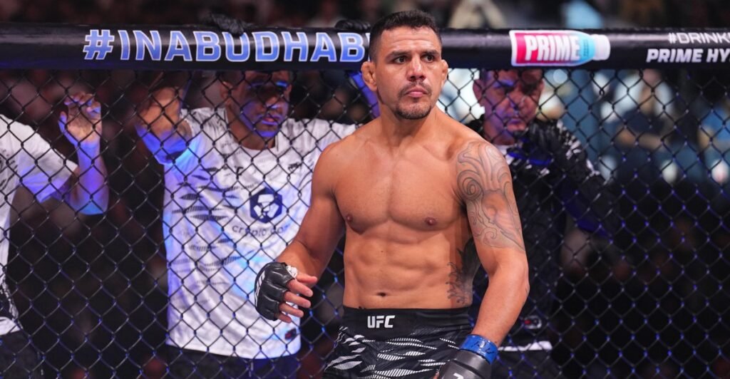Rafael dos Anjos returns to fight Alexander Hernandez at UFC 332