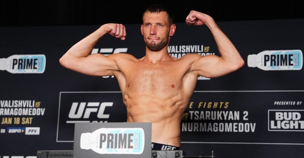 ‘What the f*ck are we doing?’: Reinier de Ridder says something has to be done about extreme weight cutting in MMA