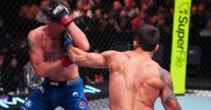 UFC Vegas 120 video: Yadier del Valle spoils Darren Elkins’ final fight with brutal quick knockout