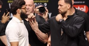 Dana White intervenes to prevent faceoff shenanigans between Arman Tsarukyan and Mauricio Ruffy
