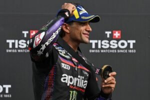 Martin leads Aprilia domination in sprint