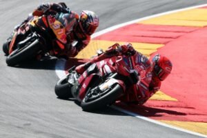 Marquez beats Acosta and Bezzecchi for crucial win