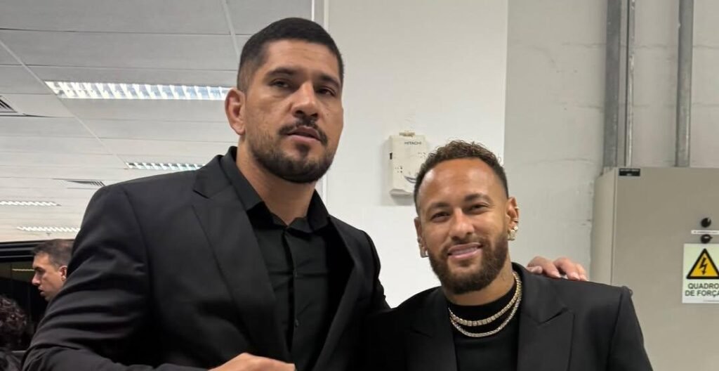 Bidder pays $60,000 at Neymar auction for fan experiences with Alex Pereira, Charles Oliveira