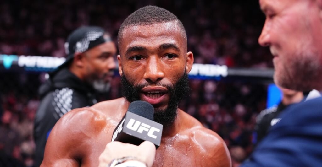 Morning Report | Daniel Cormier: ‘I don’t think we’ve seen a more impressive’ debut than Salahdine Parnasse at UFC Paris