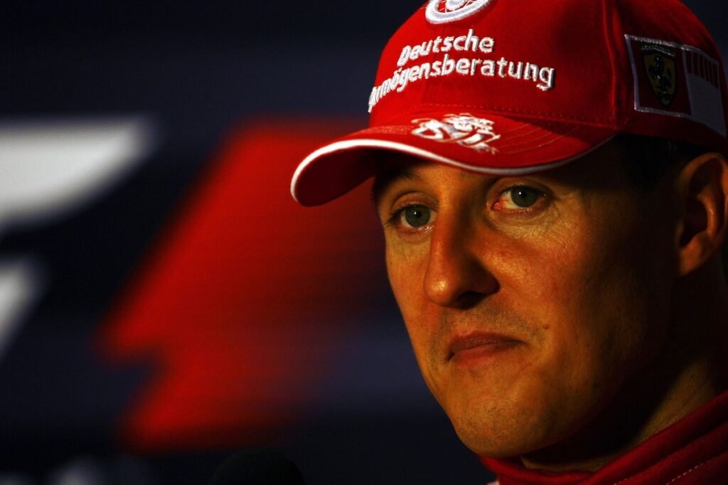 Schumacher announces F1 retirement at Monza