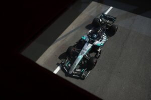 Russell tops FP2 from Antonelli as Lindblad crashes