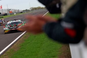 Collard/Cook’s Donington Park win causes huge British GT title swing