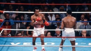 Sugar Ray Leonard Wrenches Glory From Thomas Hearns