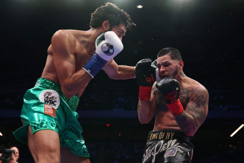 Ade Oladipo’s Hamzah Sheeraz Defense Ignores Canelo