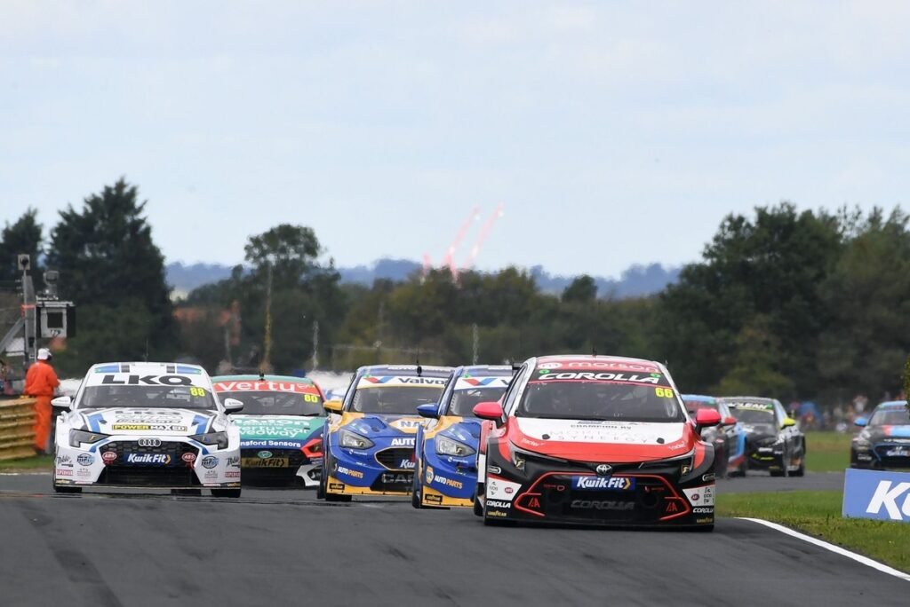 Cook wins wet-weather thriller from Sutton