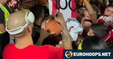 Ολυμπιακός: Πανζουρλισμός κι αποθέωση για τους πρωταθλητές στην Κύπρο (video)