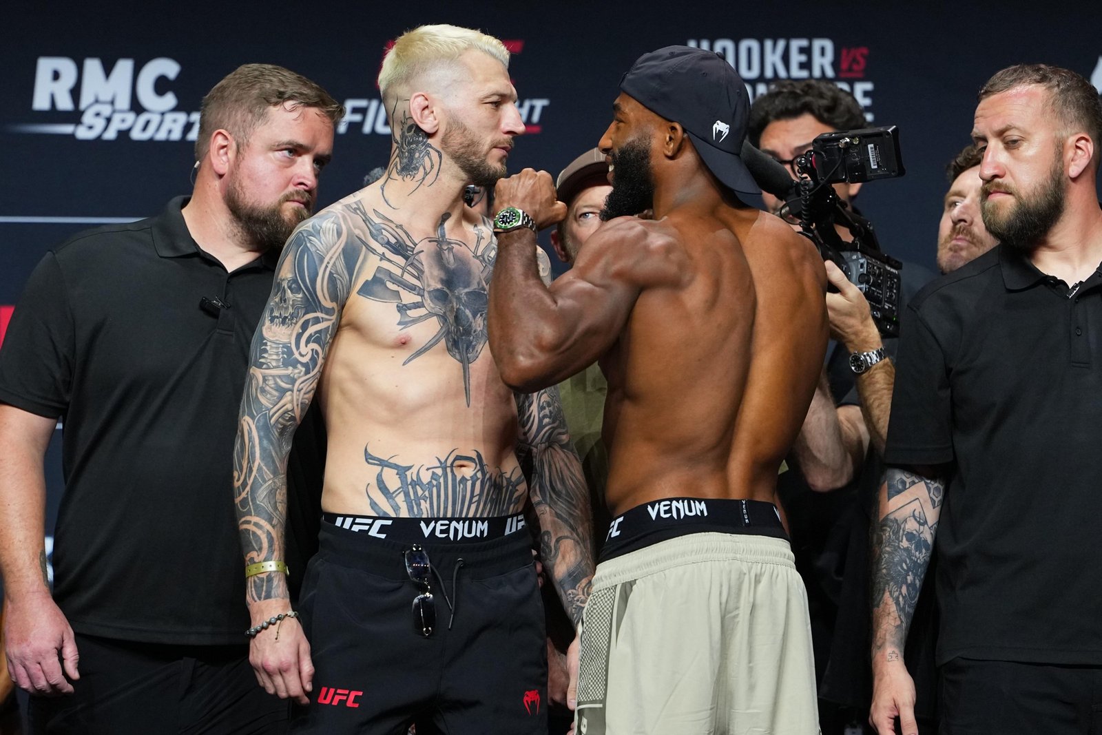 UFC Fight Night: Hooker vs Parnasse Ceremonial Weigh-in