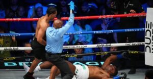 Garcia vs. Benn video: Da’Mazion Vanhouter shakes off injury scare to flatten Raphael Akpejiori with 1st-round knockout