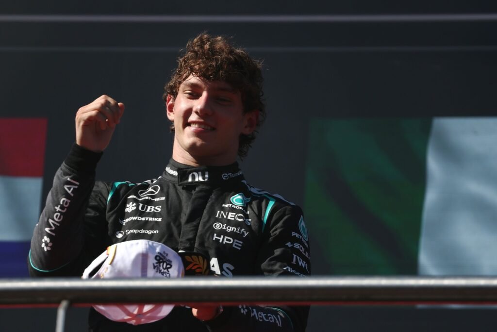 Antonelli wins after Norris loses out under VSC