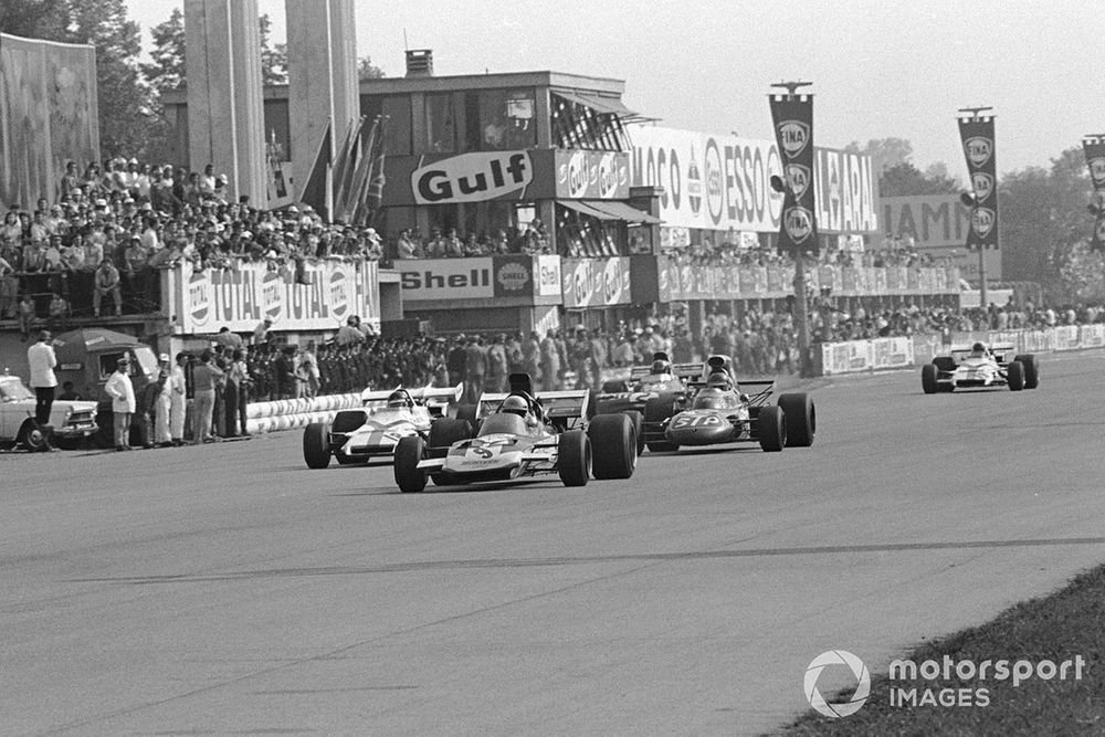 Mike Hailwood, Surtees TS9, Peter Gethin, McLaren M14A Ford, Francois Cevert, Tyrrell 002 Ford