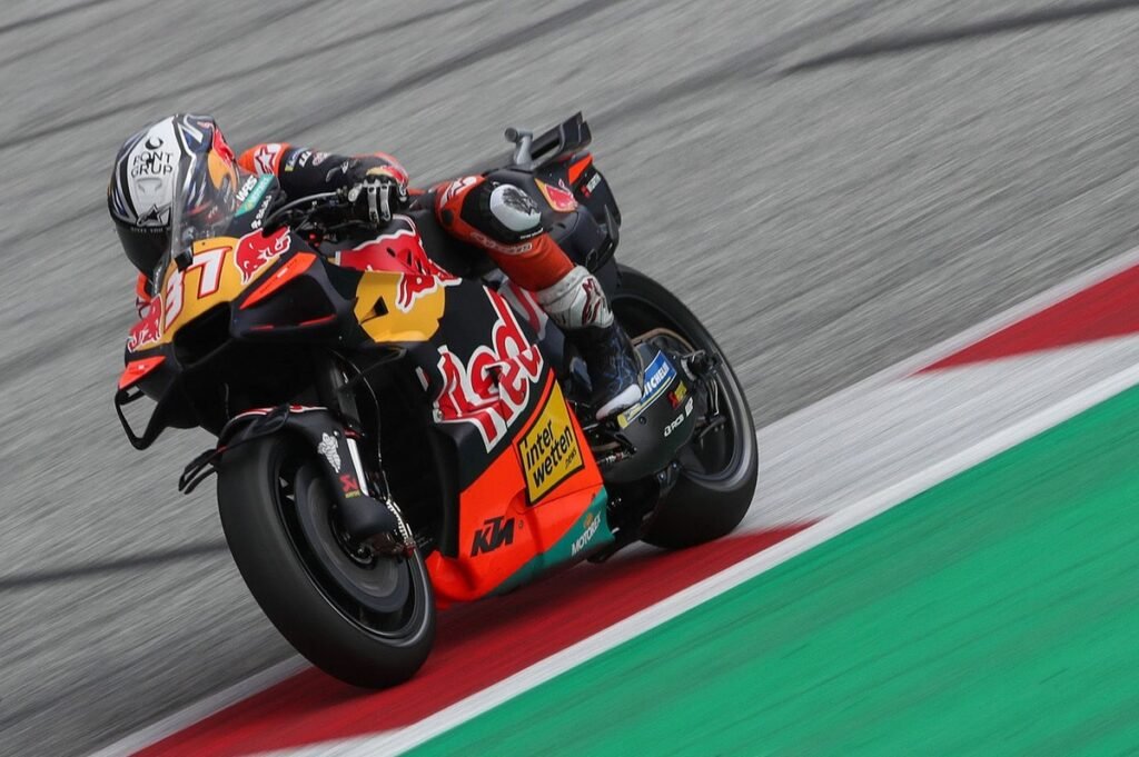 Acosta tops Practice as KTM chases home win